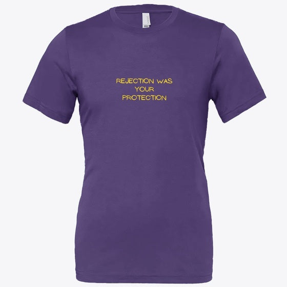 fivh Apparel Comfort Fit Fan Favorite