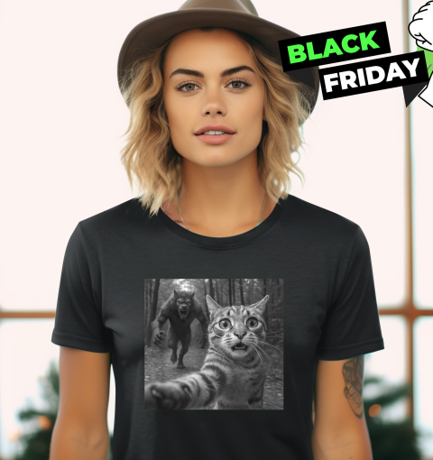 Cat Selfie Werewolf Chase Scary Monster Women039S T Shirt