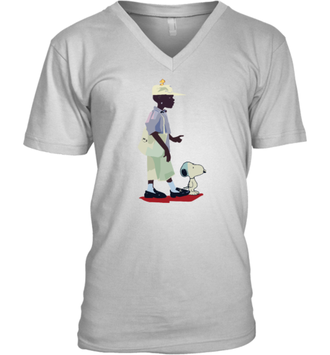 Black Woman Snoopy Peanuts V Neck T Shirt