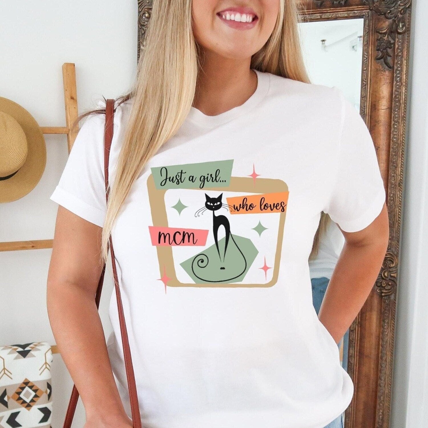 Retro Atomic Black Cat T-Shirt - Mid Century Modern MCM Cat Mom Lover Tee