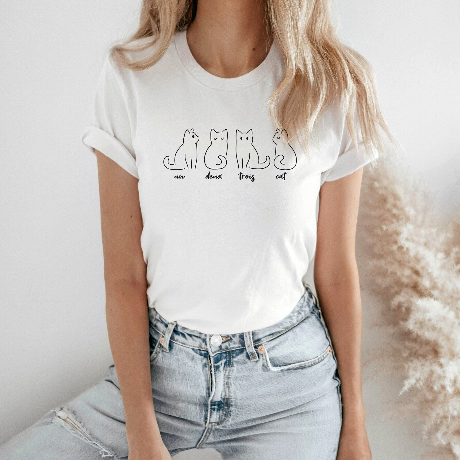 Un Deux Trois Cat T shirt , cat lover shirt, Cat Person Gift, Cat Mom T shirt, cool cat tee, cat mama gift, Christmas Gift,