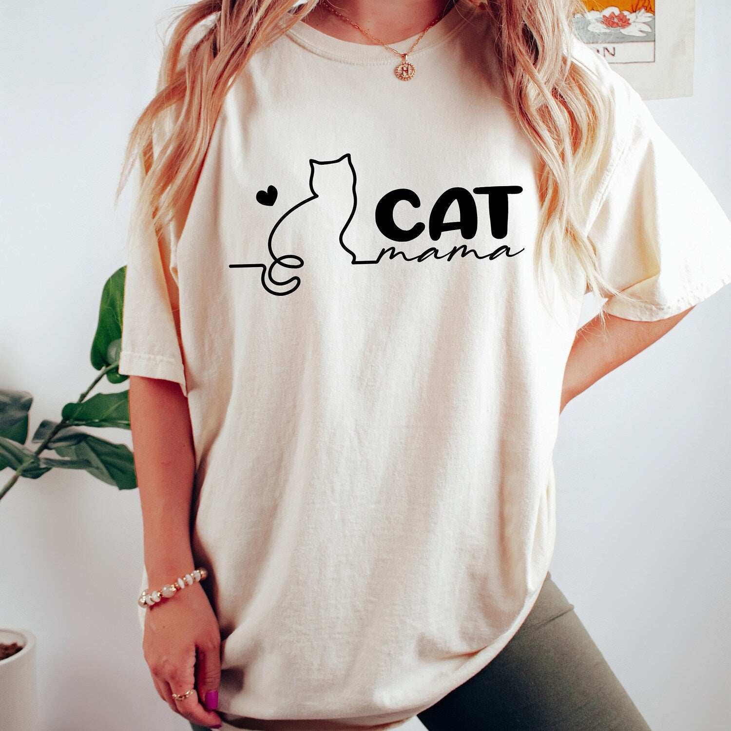 Cat Mama Shirt, Cat Mom Shirt, Mother's Day Gift for Cat Mom, Cute Cat Lover Gift Tee