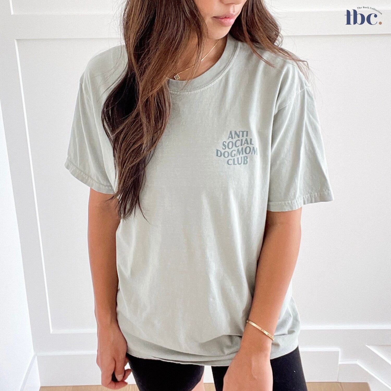 Dog Mom Shirt: Stylish Dog Lover Tee