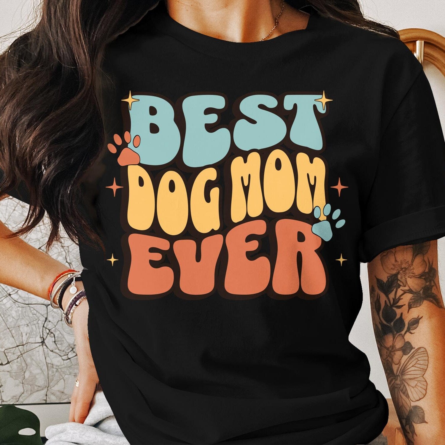 Best Dog Mom Ever T-Shirt, Cute Dog Lover Gift, Retro Dog Mom Shirt, Funny Pet Mom Tee, Mother's Day Gift, Dog Mom Graphic Tee