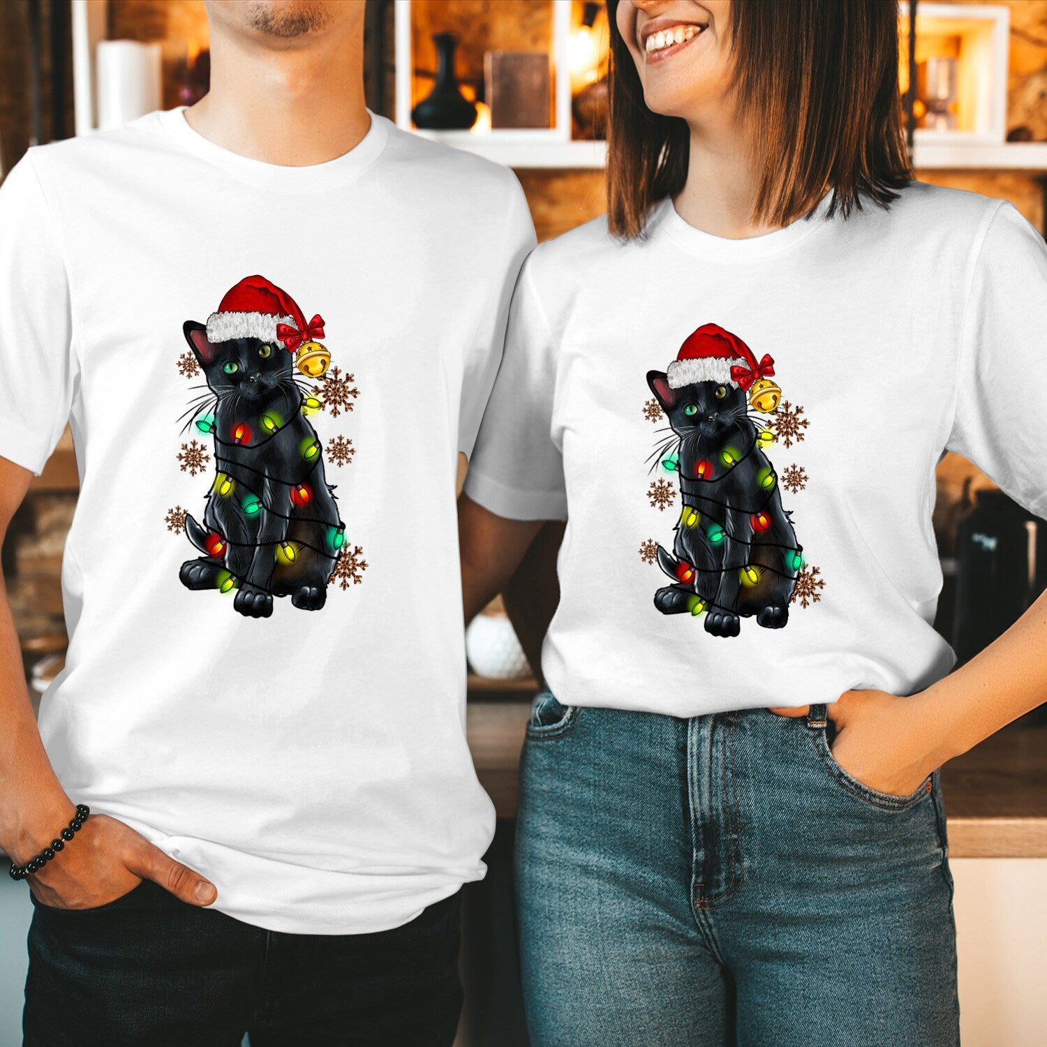 T-SHIRT (5251) Santa BLACK CAT Tangled Up in Christmas Lights Shirt, Funny Family Holiday Outfit, Animal Cat Lovers Mum, Merry Xmas Tshirt