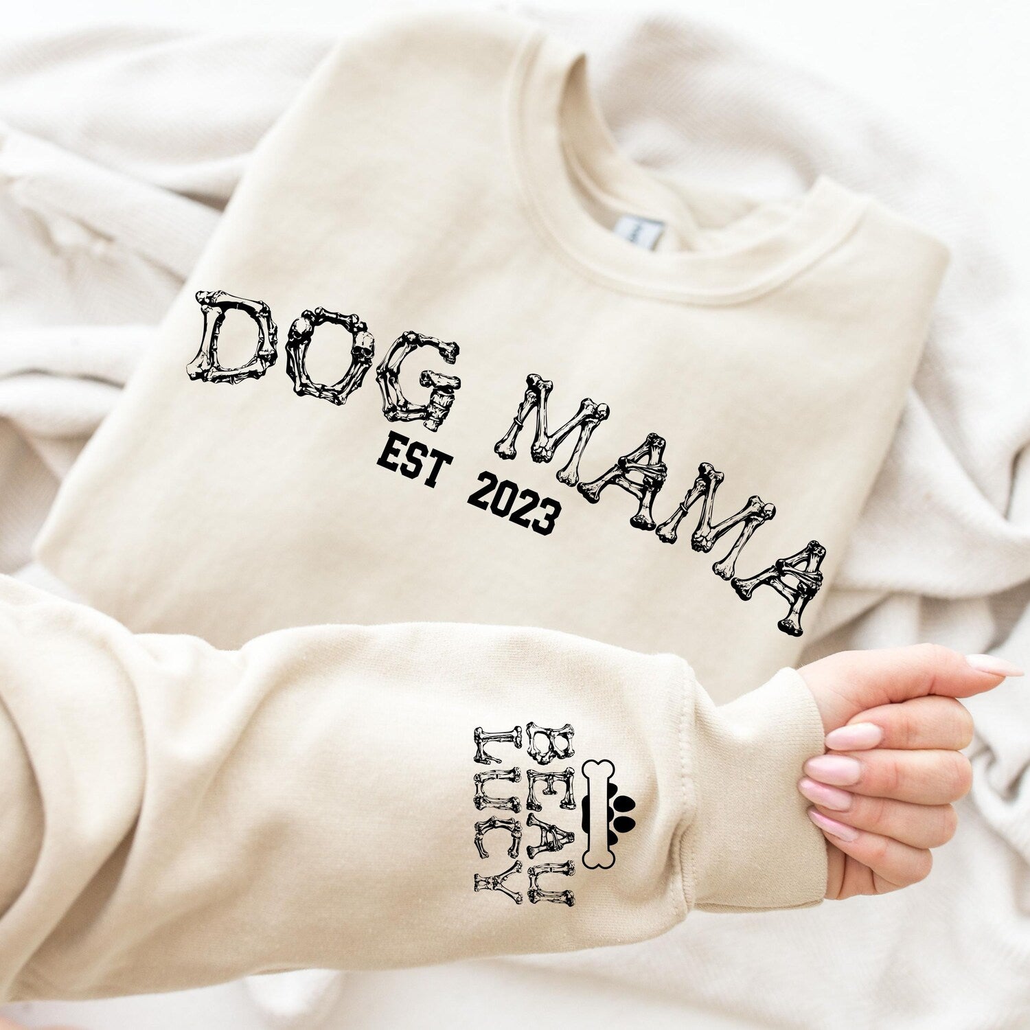 Custom Dog  Mom Mama Sweatshirt with Pet Name, Dog Mom Gift, Dog Lover Gift For Mama, Pet Lover Shirt, Dog Tee for Women, Dog Mommy Shirt