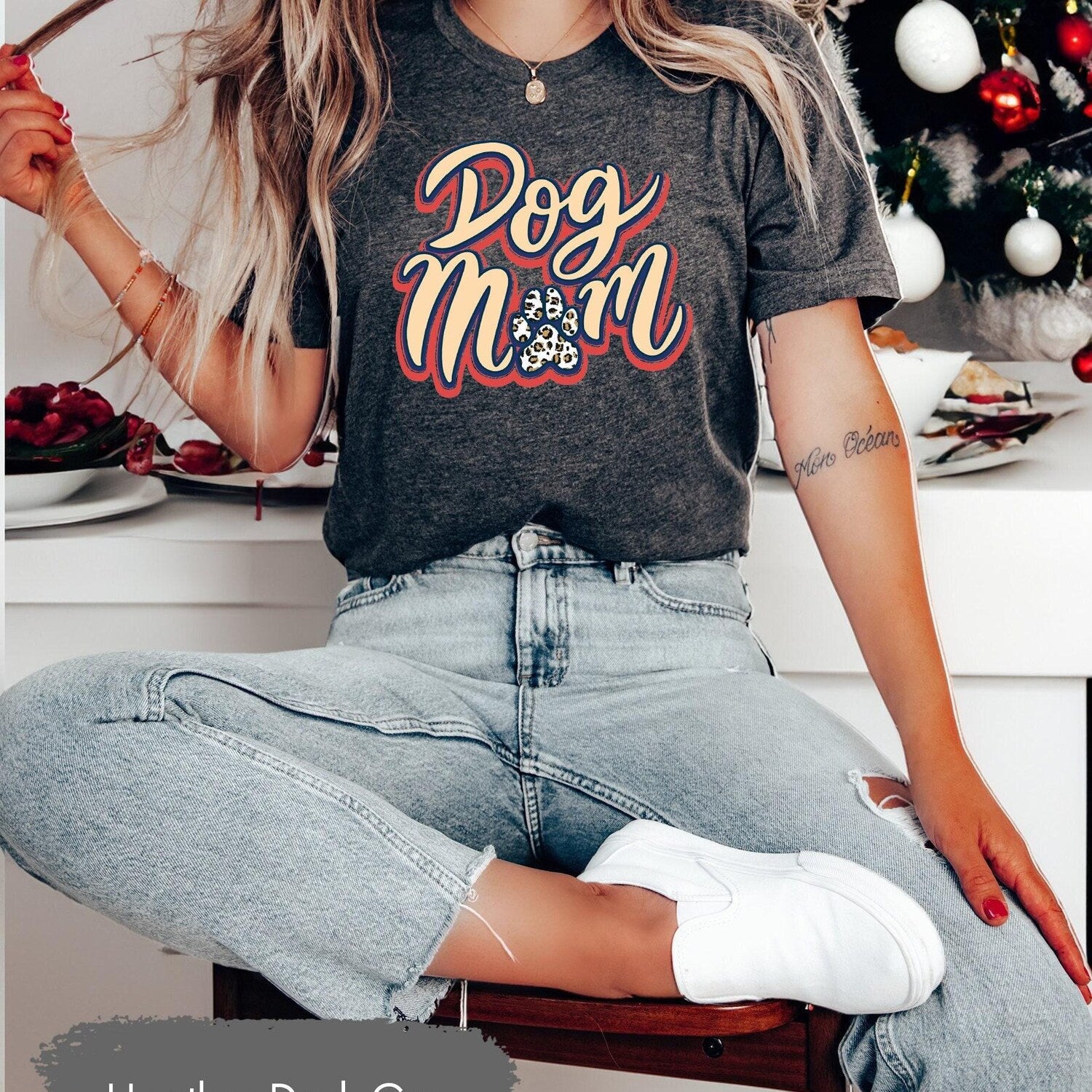 Retro Dog Mom Shirt, Dog Paw Shirt, Dog Mom Shirt, Dog Mom Gift, Pet Mom Shirt, Dog Lover Shirt, Dog Lover Gift, Pet Lover Shirt