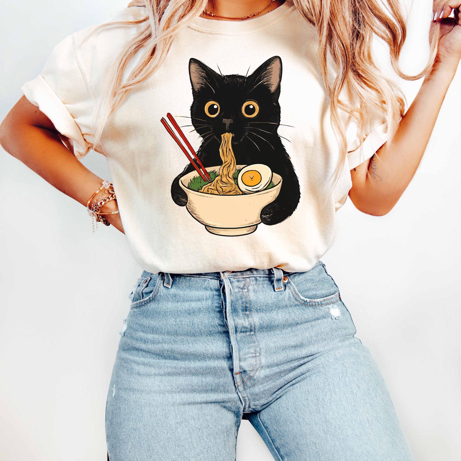Noodle Cat Shirt, Ramen Eating Cat Shirt, Foodie Lover Shirts, Black Cat Noodle Shirt, Retro Cat Tee, Cat Owner Gift, Black Cat Shirt