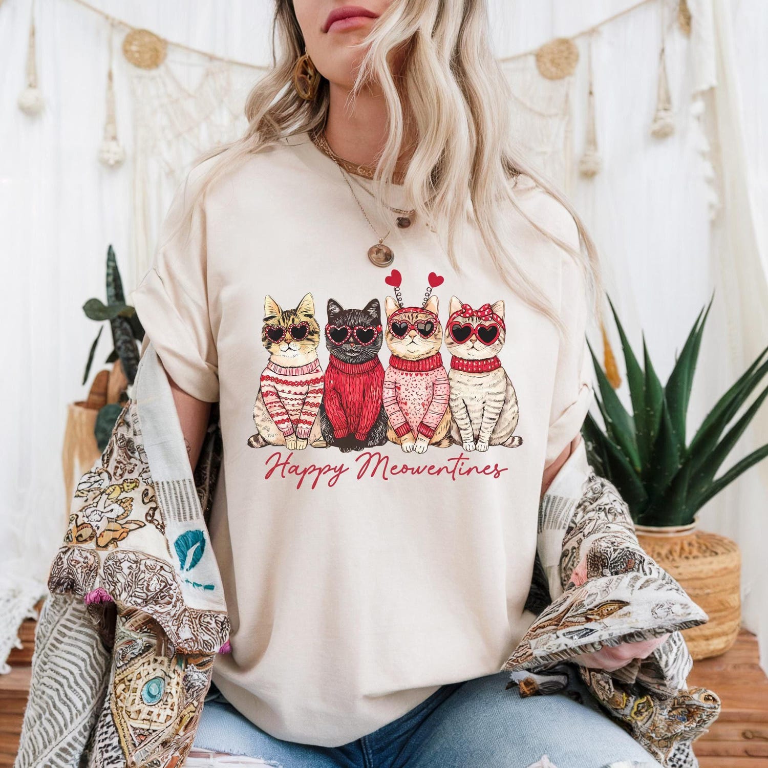 Happy Meowentines Cute Cat Lover T-Shirt, Sweatshirt, Hoodie - Valentineâs Day Cat Tee for Women