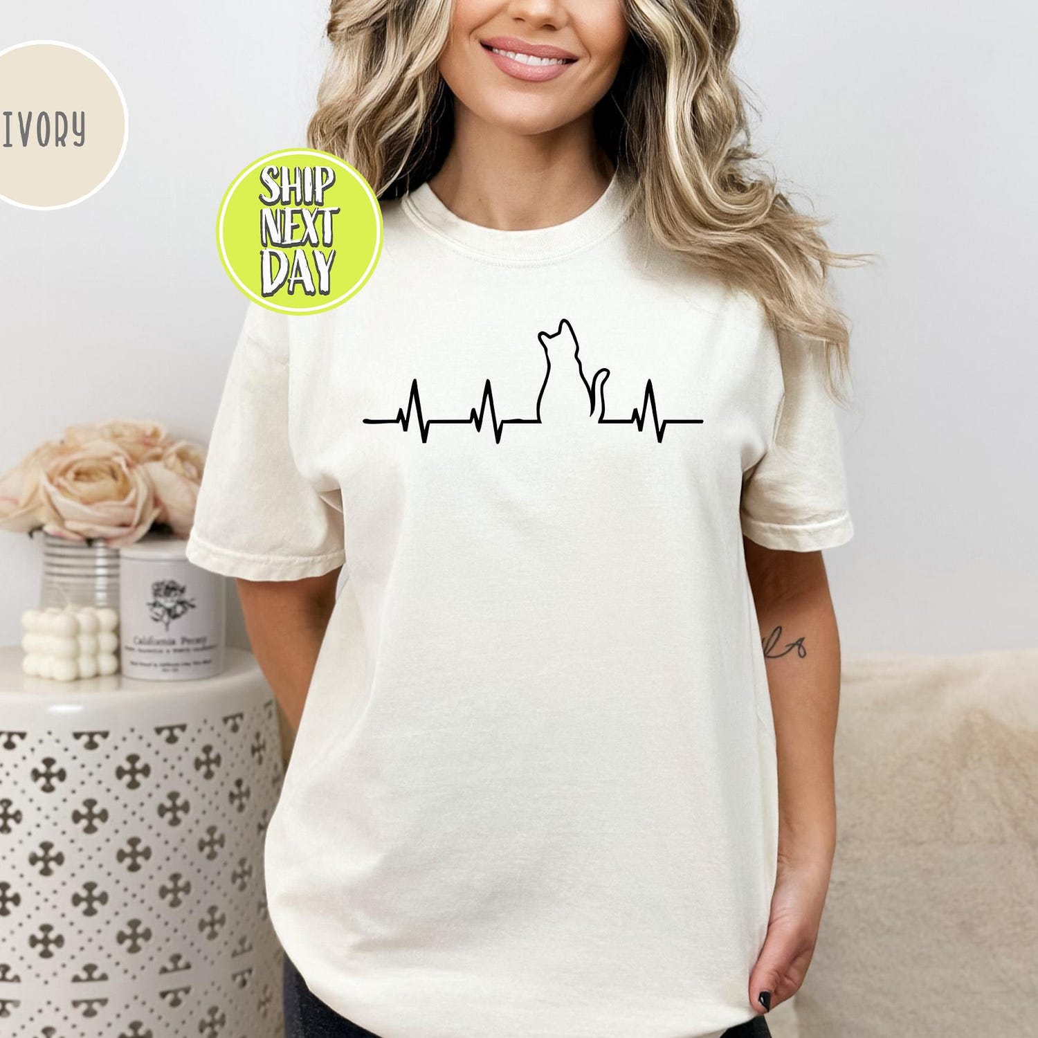 Cat Heartbeat T-Shirt - Cat Lover EKG Gift for Cat Mom, Pet Lover Tee
