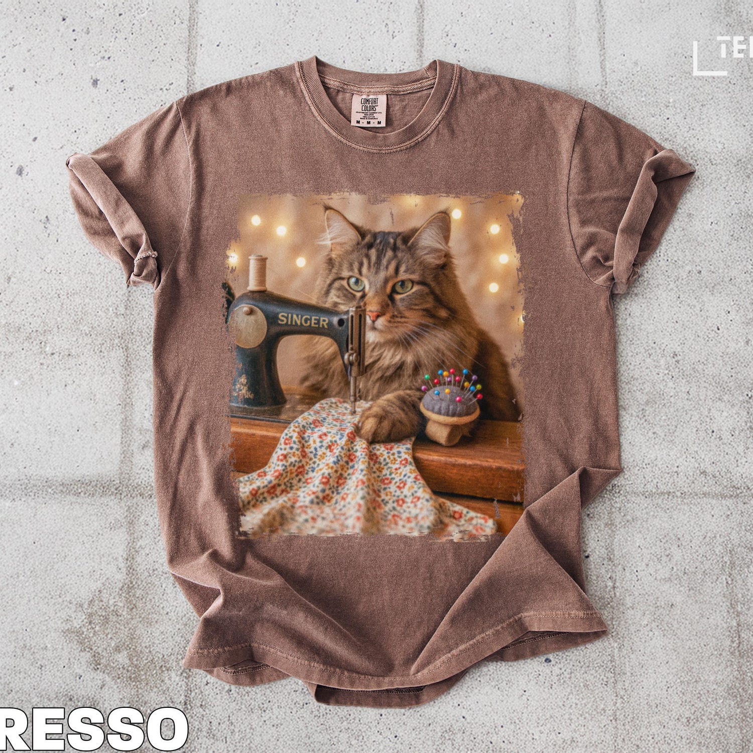 Funny Cat T-Shirt: Sewing Machine, Seamstress Gift