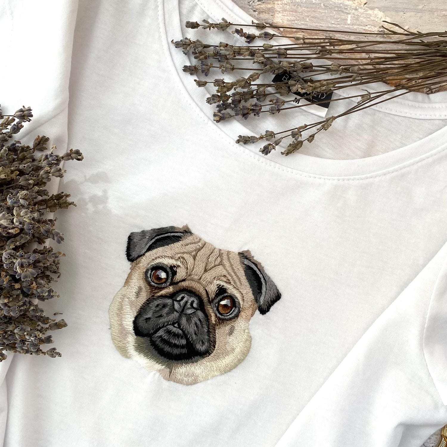 Custom Dog Shirt Hand Embroidered, Pet memorial gifts, Personalized Custom dog mom tee, gifts for dog owners