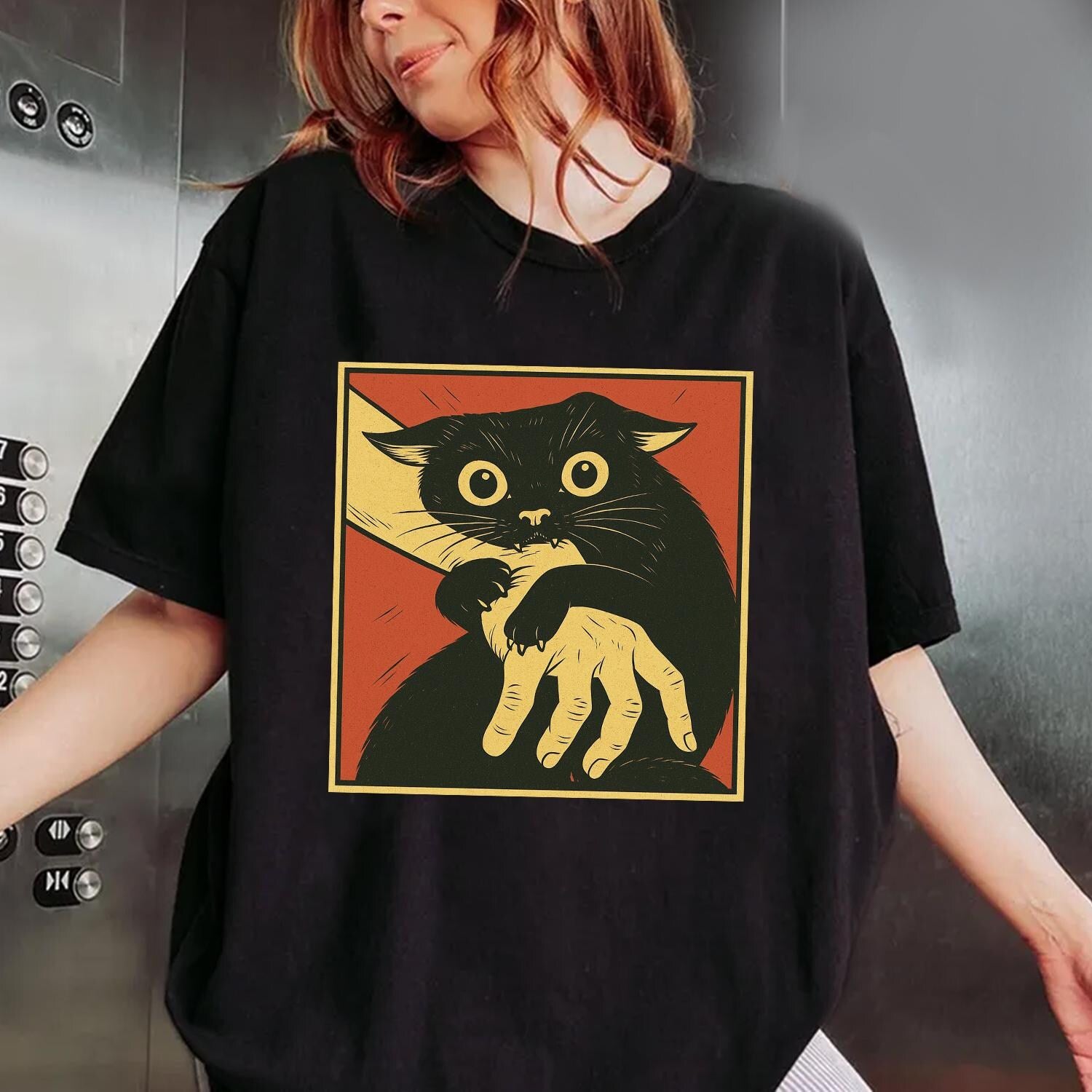 Vintage Cat Bite Shirt, Horror Cat Shirt, Cats Crazy Shirts, Cat Lover Gift, Cat Bite Hand Funny Tshirts, Cat Owner Tshirts,Funny Cat Shirt