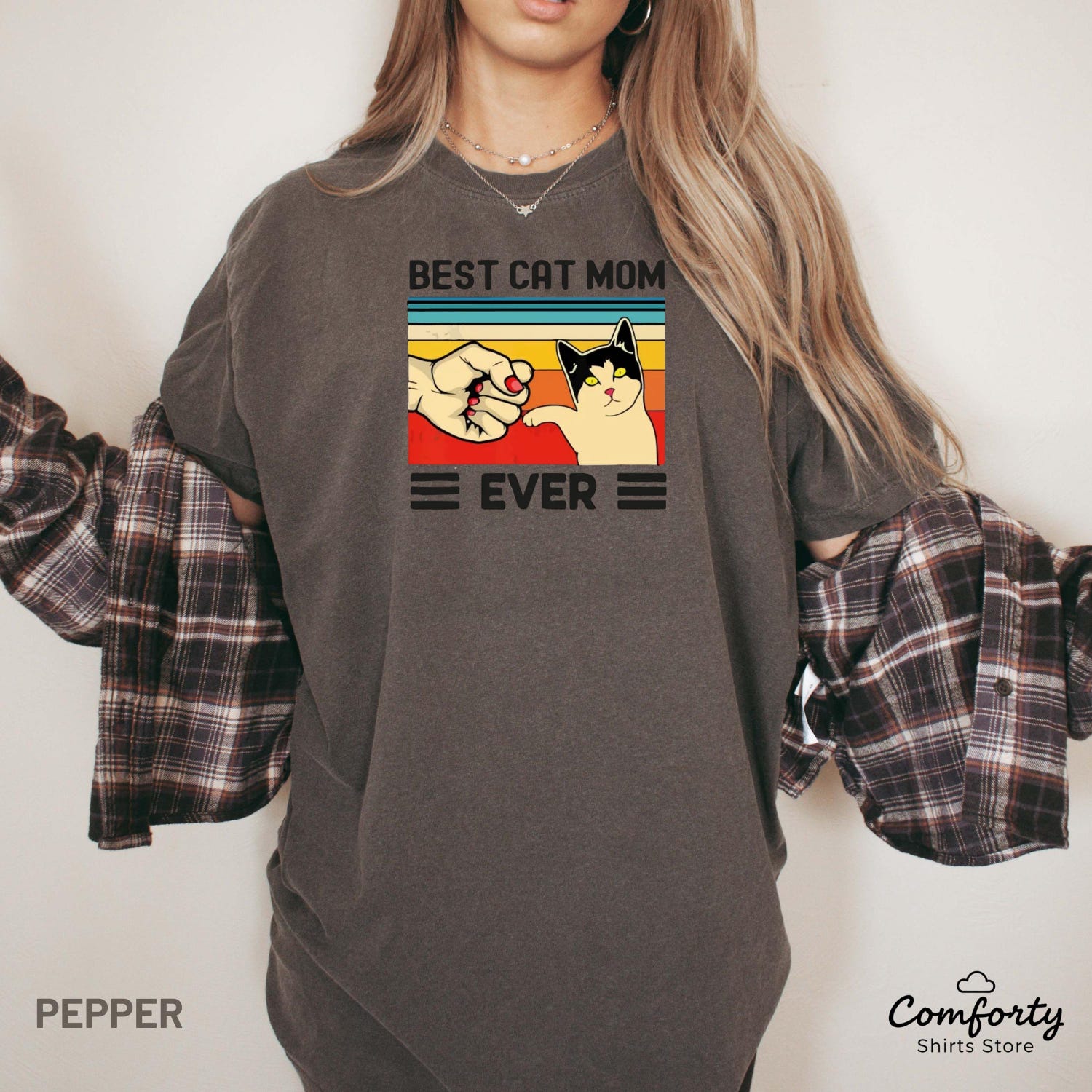 Best Cat Mom Ever Shirt - Funny Cat Lover Gift for Cat Moms