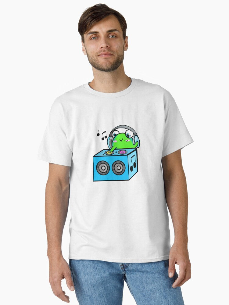 Frog Dj Classic T-shirt | Trendy Graphic Tee | Casual Unisex T-shirt