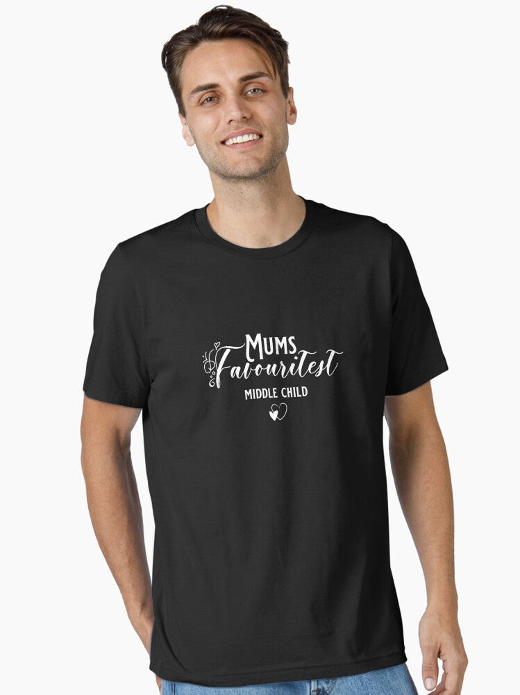 Mum's favourite middle child funny Classic t-shirt. Family gathering humorous T-shirt idea for awesome family photos. Essential T-Shirt Essential T-Shirt
