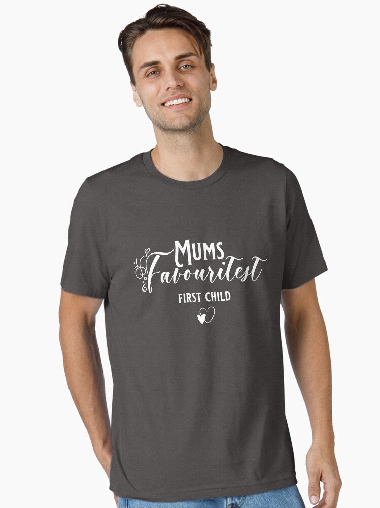 Mum's favourite first child funny Classic t-shirt. Family gathering humorous T-shirt idea for awesome family photos. Essential T-Shirt