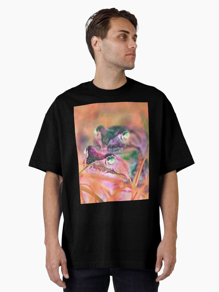 Pink and orange frog - AMPLEXUS Oversized T-Shirt